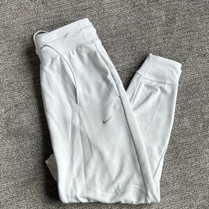 Woman’s Nike White Fleece Joggers